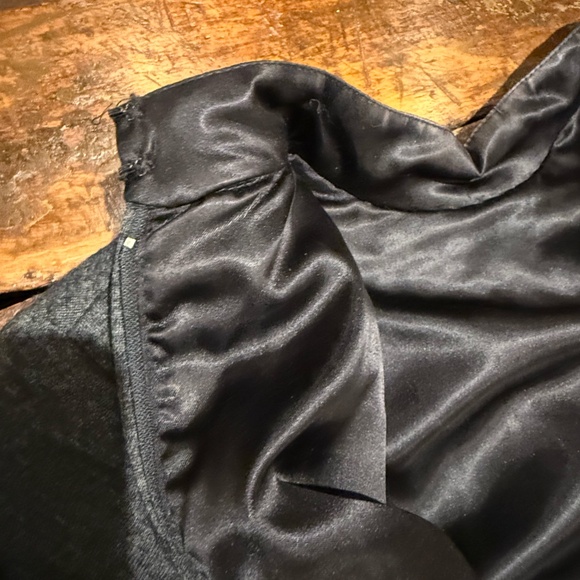 Victor Costa wool dress with fox fur trim - Picture 9 of 10